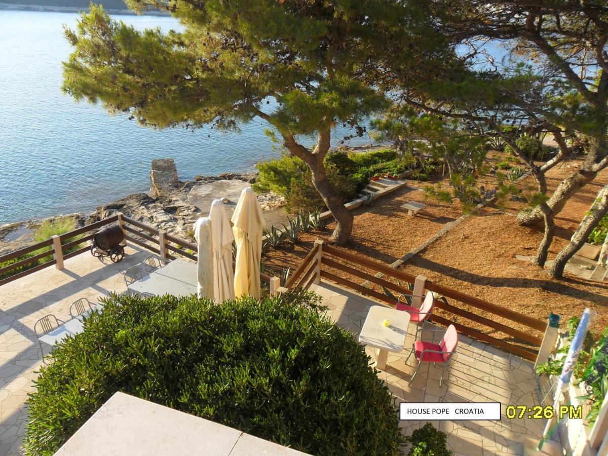 Beachfront House Pope B&B Selca  エクステリア 写真