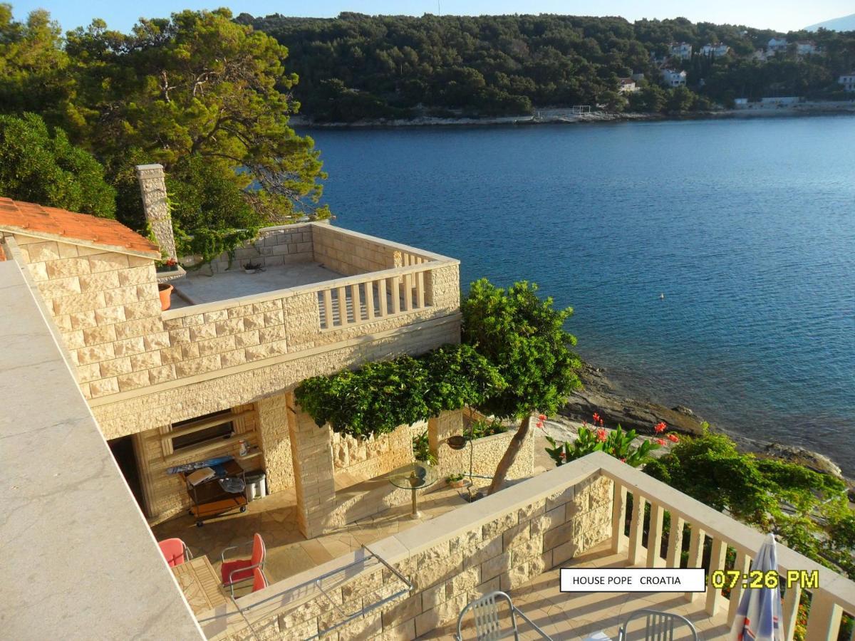 Beachfront House Pope B&B Selca  エクステリア 写真
